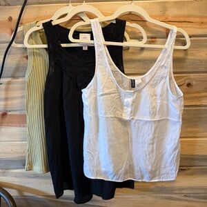 Lot of 3! tank tops